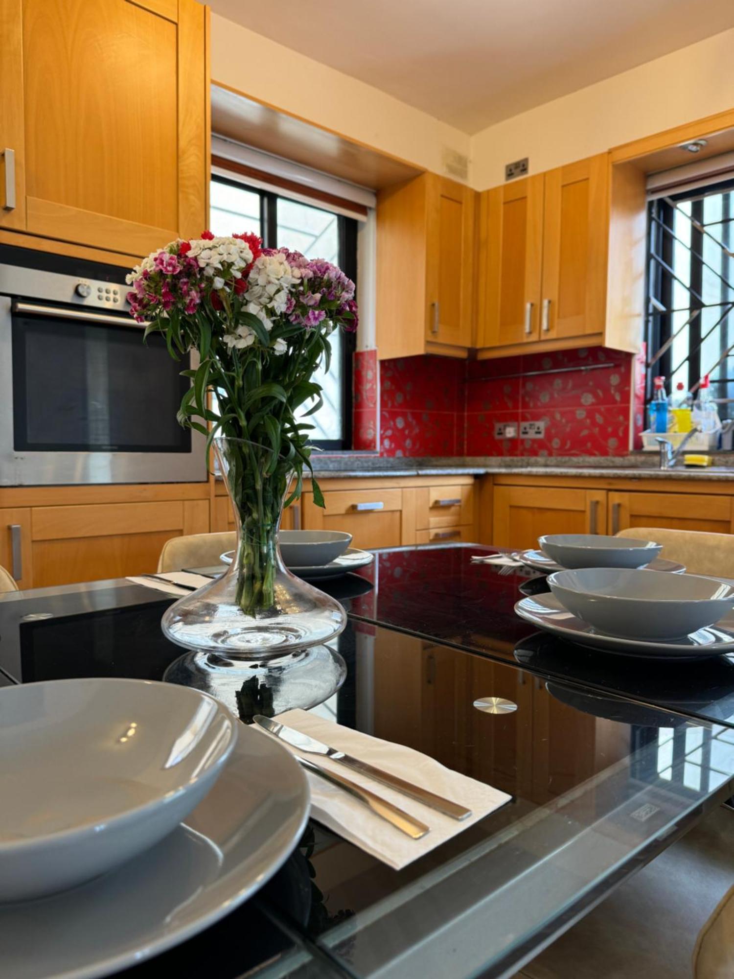 Modern With Large Balcony In Spinola * San Ġiljan