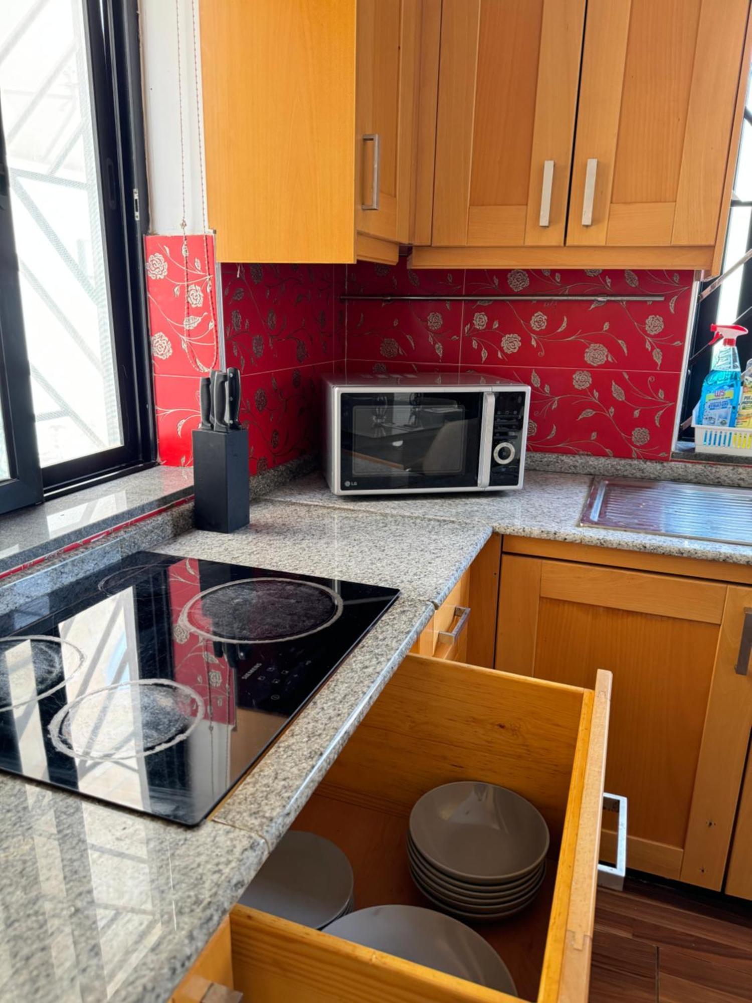Modern With Large Balcony In Spinola