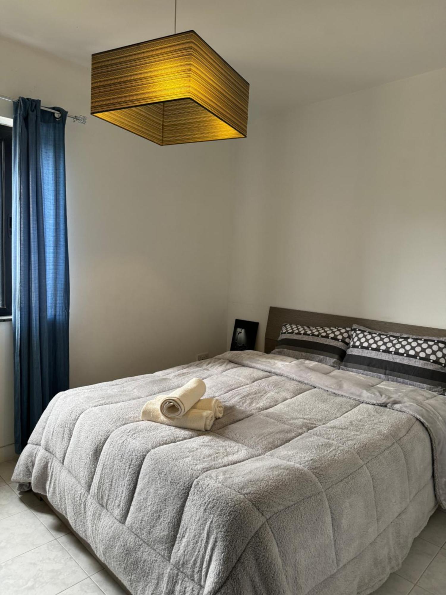 Modern With Large Balcony In Spinola Appartamento *
